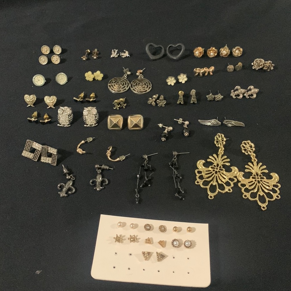 38 pairs of earrings